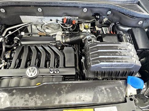 Used 2021 Volkswagen Atlas Cross Sport SE image 38