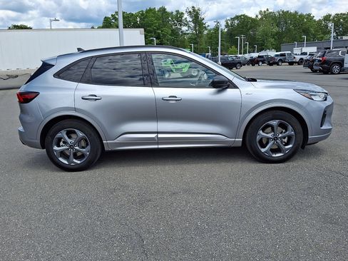 Used 2024 Ford Escape ST-Line w/ Tech Pack #1 FWD image 7