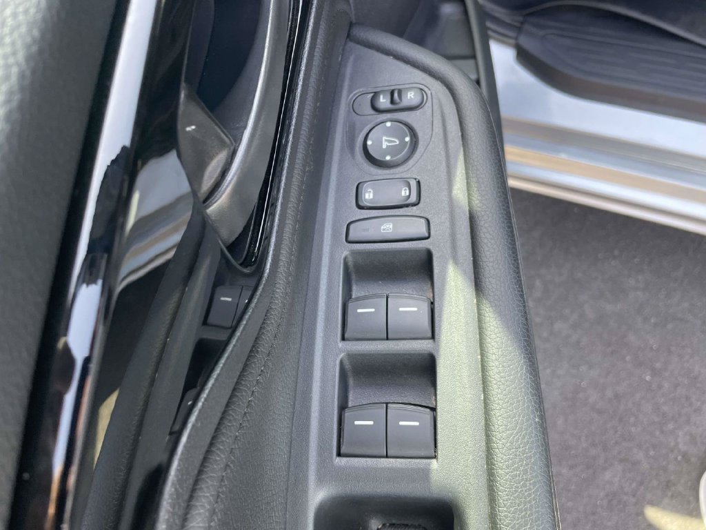 Used 2025 Honda Odyssey Touring image 16