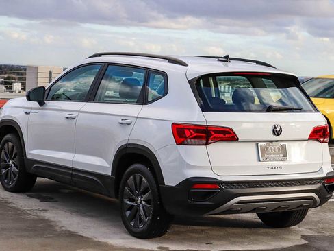 Used 2023 Volkswagen Taos S image 6