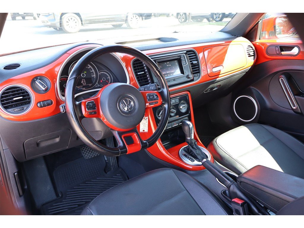 Used 2019 Volkswagen Beetle 2.0T FWD image 14