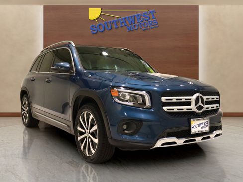 Used 2022 Mercedes-Benz GLB 250 image 5