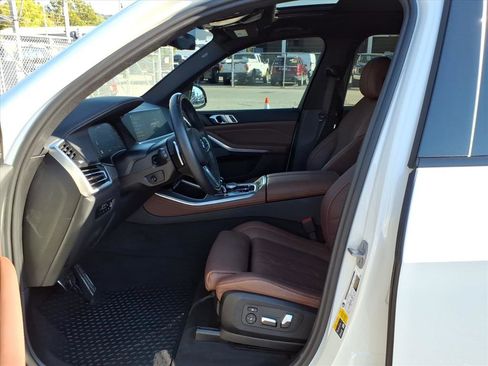 Used 2023 BMW X5 xDrive45e w/ M Sport Package image 10