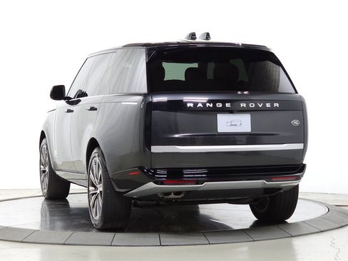 Used 2023 Land Rover Range Rover Autobiography AWD/4WD image 3