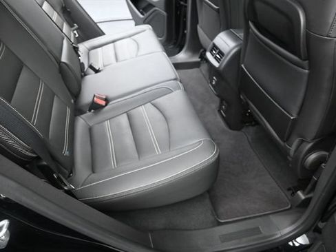 Used 2023 GMC Terrain Denali AWD/4WD image 18