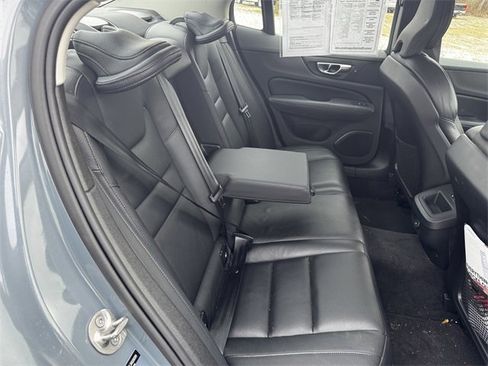 Used 2024 Volvo S60 B5 Plus image 16
