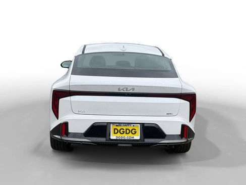 New 2025 Kia K4 GT-Line image 4