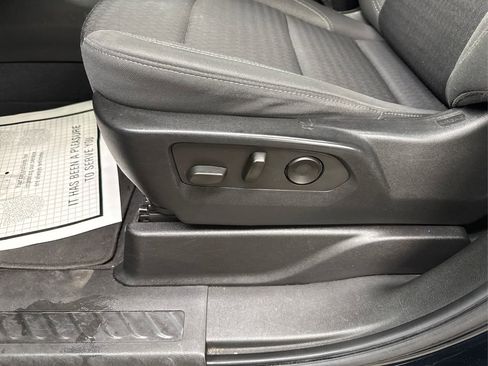 Used 2022 Chevrolet Suburban LS image 39