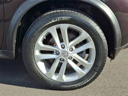 Used 2014 Nissan Juke S image 9