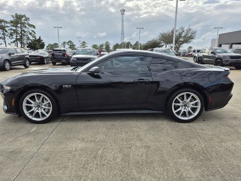 Certified 2024 Ford Mustang GT Premium image 3