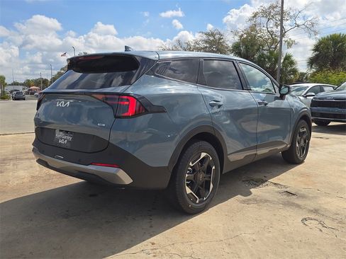 New 2026 Kia Sportage S image 8