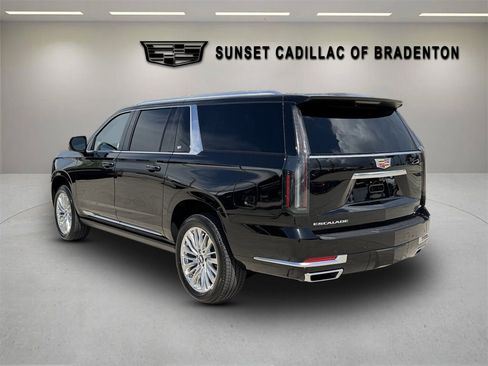 New 2026 Cadillac Escalade ESV Luxury w/ LPO, Floor Liner Package AWD/4WD image 5