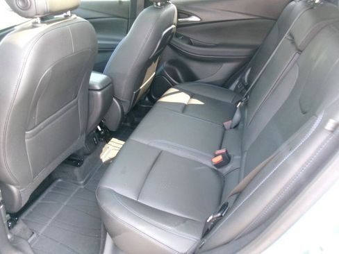 Used 2025 Buick Encore GX Sport Touring w/ Experience Buick Package FWD image 9