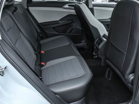 New 2026 Volkswagen Taos SE AWD/4WD image 36