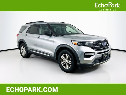 Used 2023 Ford Explorer XLT w/ Equipment Group 202A AWD/4WD image 1