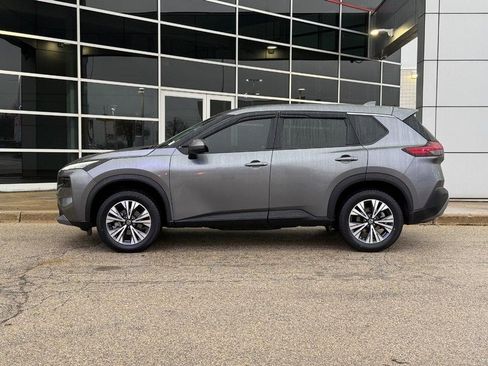 Used 2021 Nissan Rogue SV image 6