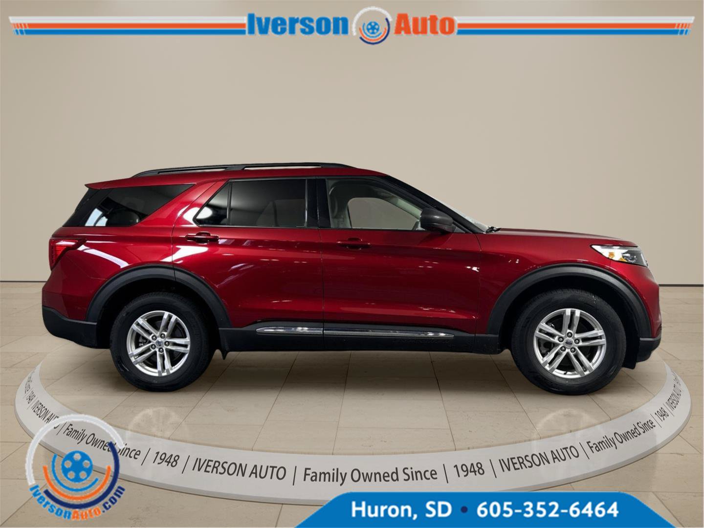 Used 2022 Ford Explorer XLT w/ Equipment Group 202A AWD/4WD image 10