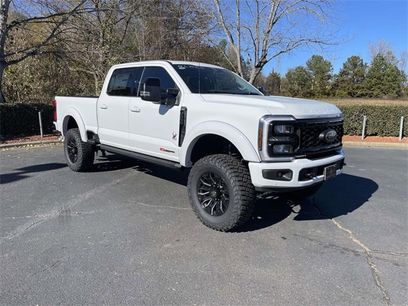 New 2026 Ford F250 Lariat w/ Black Appearance Package