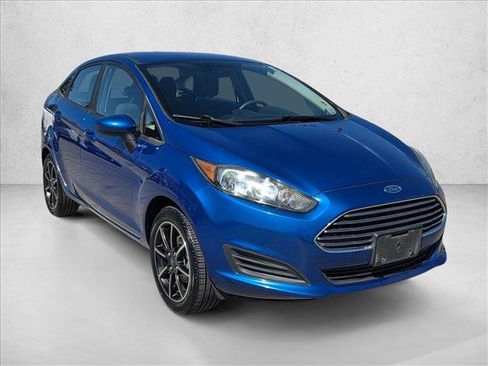 Used 2019 Ford Fiesta SE image 3