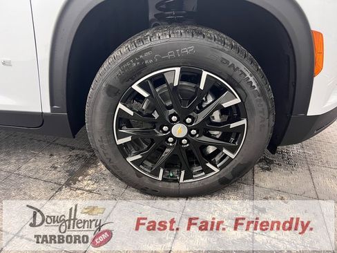 New 2026 Chevrolet Traverse LT w/ Sun and Wheel Package image 20