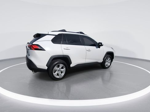 Used 2021 Toyota RAV4 XLE image 8