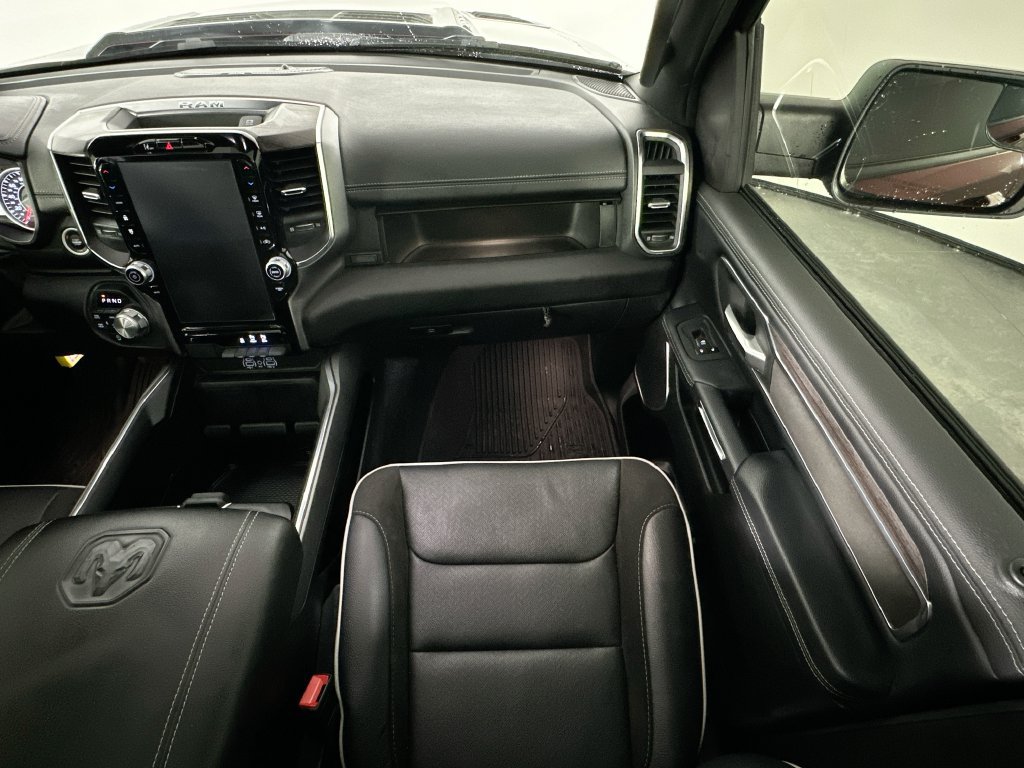 Used 2025 RAM 1500 Laramie w/ Sport Appearance Package AWD/4WD image 11