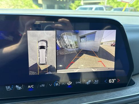 New 2026 Chevrolet Suburban High Country AWD/4WD image 26