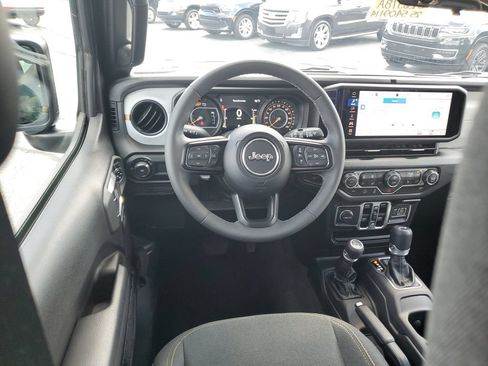 Certified 2025 Jeep Wrangler Unlimited Sport AWD/4WD image 9