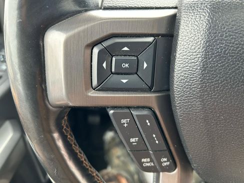 Used 2016 Ford F150 Limited image 18