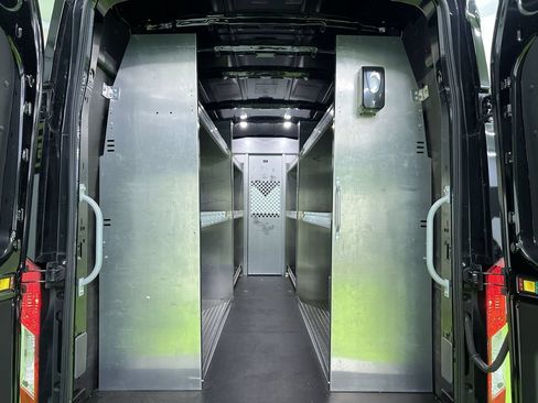 Used 2023 Ford Transit 250 148 High Roof Extended w/ Load Area Protection Package RWD image 26