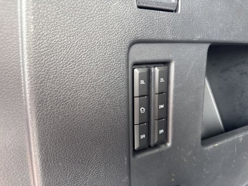 Certified 2023 Ford Expedition Platinum image 35