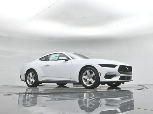 New 2026 Ford Mustang Coupe RWD image 3
