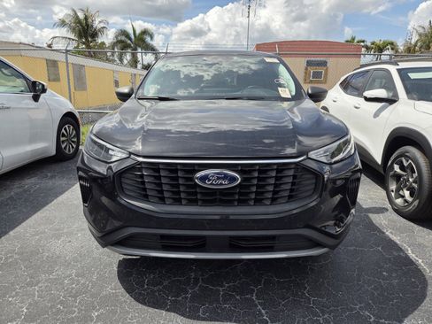 Used 2024 Ford Escape Active w/ Tech Pack #1 image 2