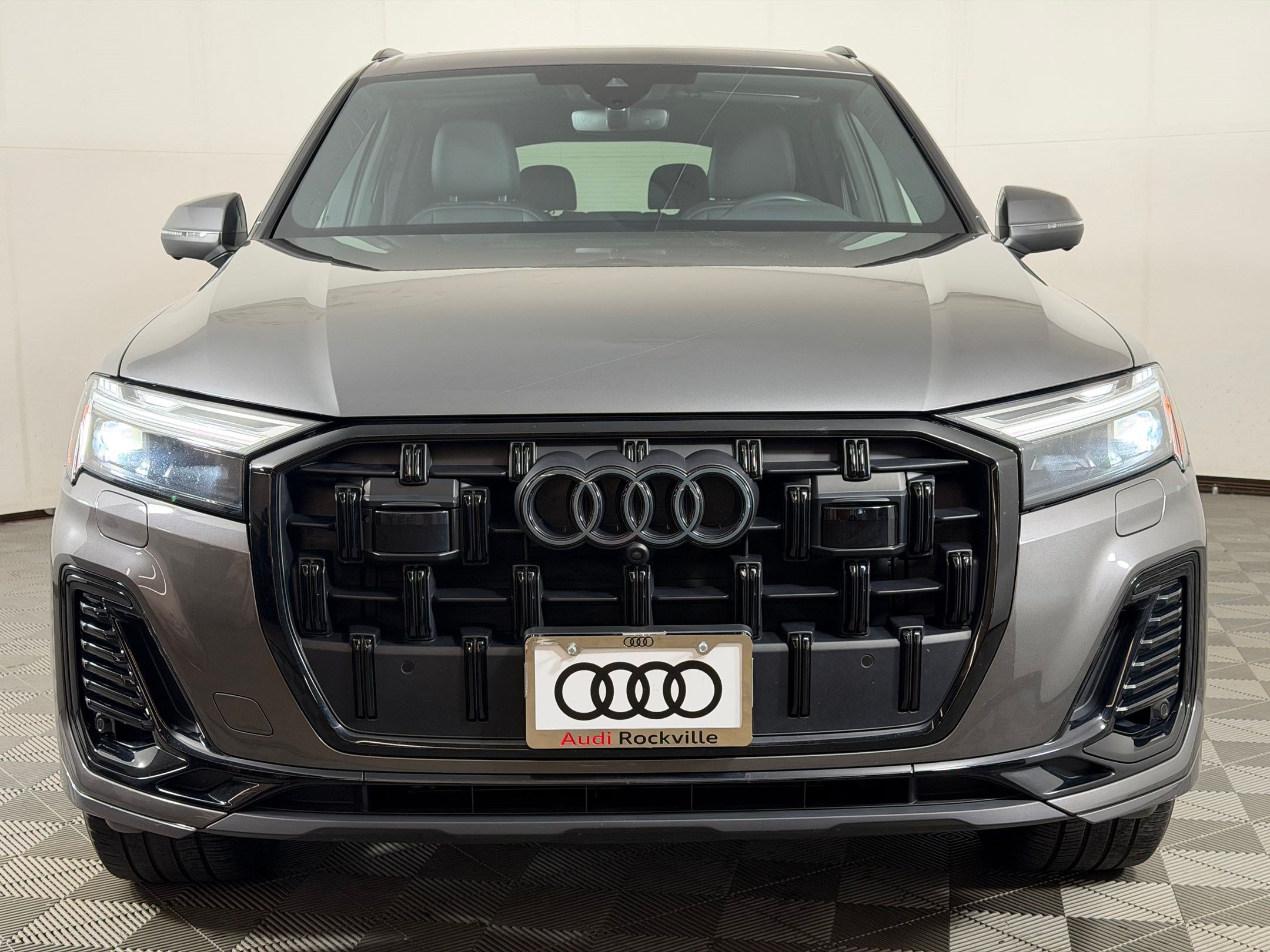Used 2025 Audi Q7 2.0T Premium Plus w/ Premium Plus Package AWD/4WD image 6