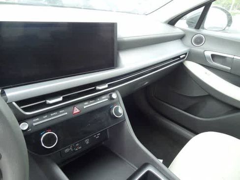 Used 2024 Hyundai Sonata SEL FWD image 16