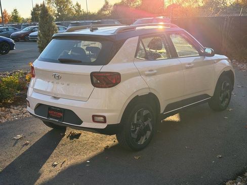 New 2026 Hyundai Venue SEL image 5