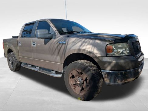 Used 2005 Ford F150 XLT image 6