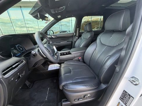Used 2024 Hyundai Palisade Calligraphy FWD image 11