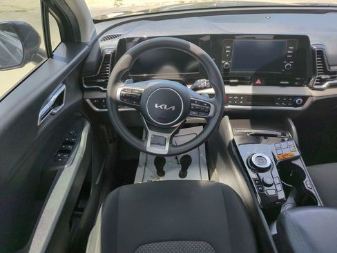 Used 2023 Kia Sportage LX FWD image 12
