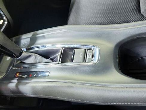 Used 2022 Honda HR-V EX image 15