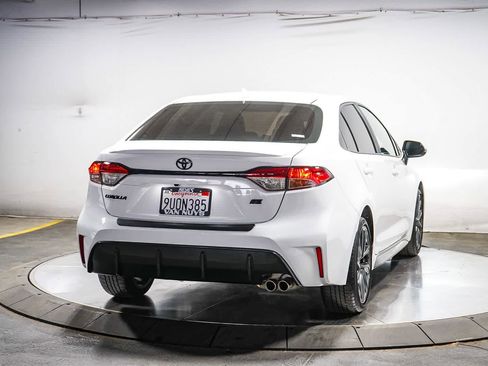 Certified 2025 Toyota Corolla SE w/ Convenience Package image 12