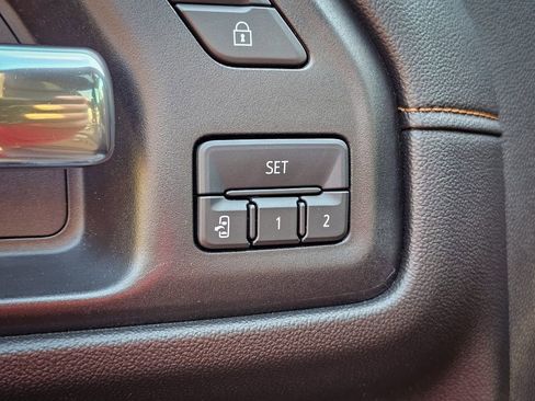 Used 2020 GMC Sierra 1500 AT4 w/ AT4 Premium Package AWD/4WD image 12