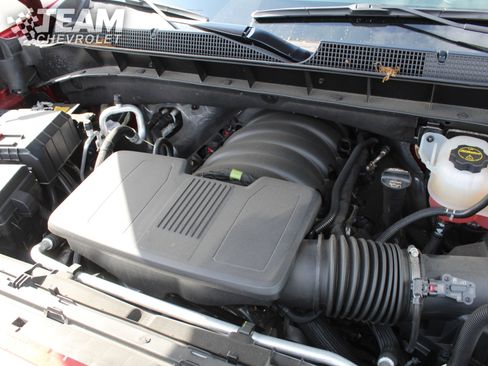 Certified 2024 Chevrolet Silverado 1500 High Country w/ Z71 Off-Road Package image 29