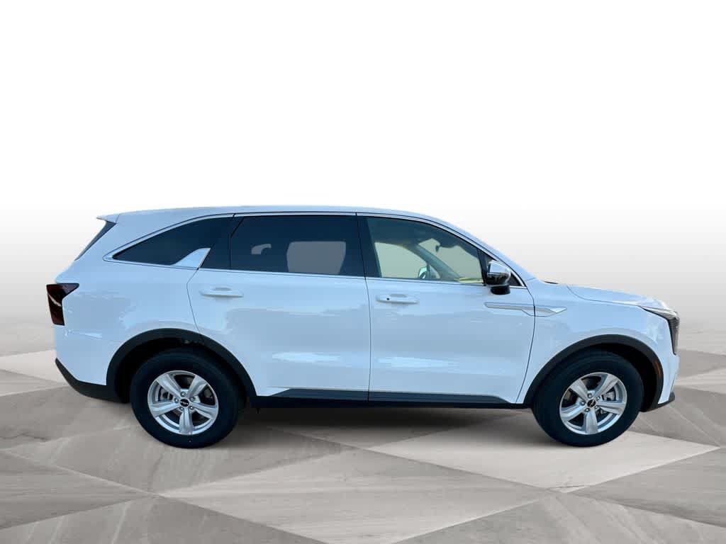 Certified 2026 Kia Sorento LX FWD image 9
