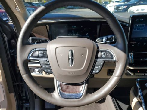 Certified 2022 Lincoln Navigator L Reserve image 23