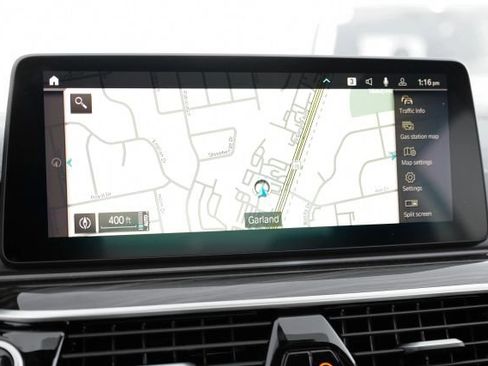 Used 2023 BMW 530e image 31