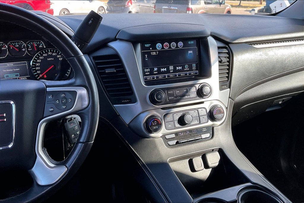 Used 2017 GMC Yukon SLE AWD/4WD image 6