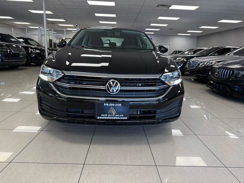Used 2022 Volkswagen Jetta S image 4