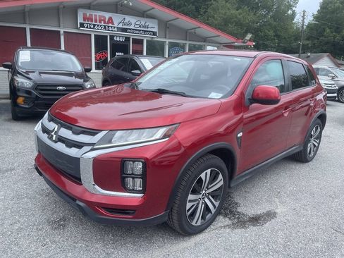 Used 2020 Mitsubishi Outlander Sport ES FWD image 2