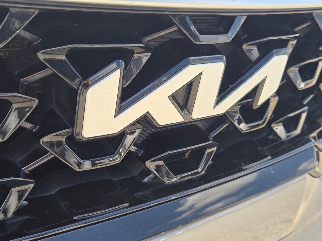 Used 2022 Kia Sorento SX AWD/4WD image 5